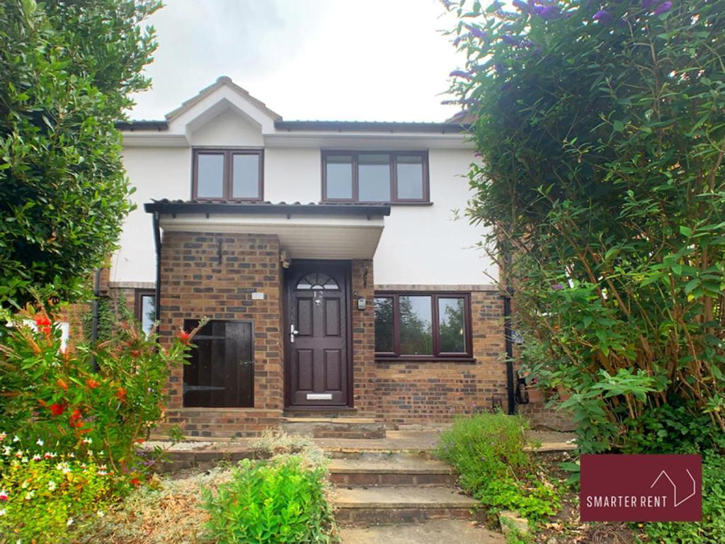 Guildford - 2 Bedroom House West Clandon Exterior photo
